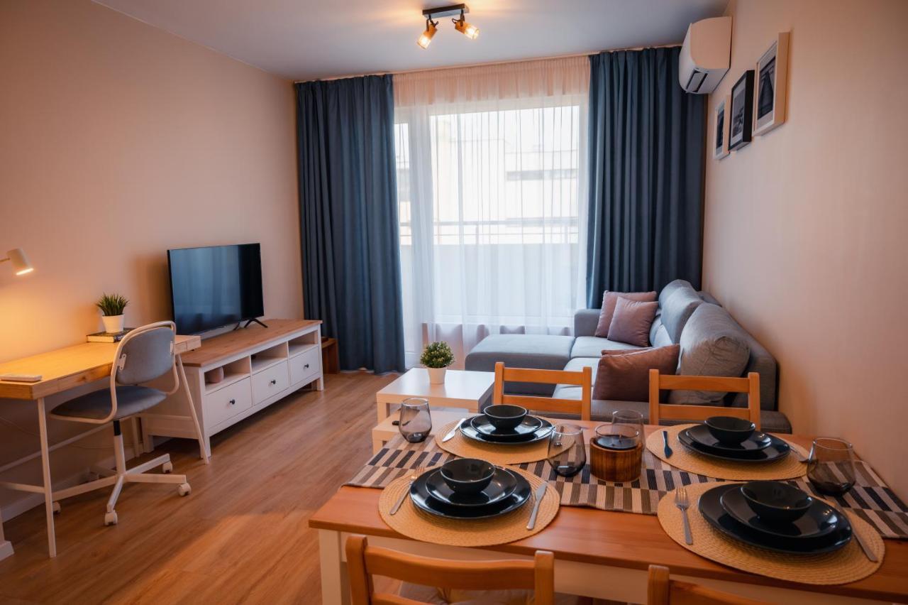 Emerald Suite With Private Parking Varna Esterno foto