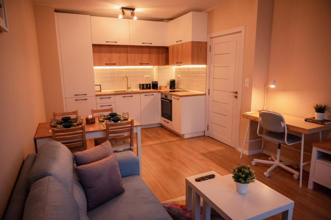 Emerald Suite With Private Parking Varna Esterno foto